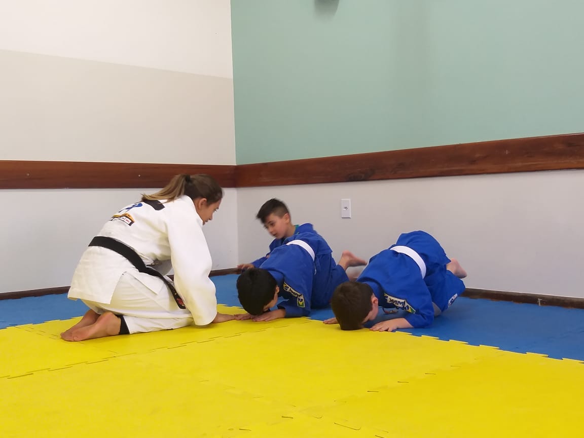 Judô na Escola Sebastião Paraná